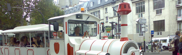 Montmartre se visite en train touristique de la place Pigalle et de Jules Joffrin.